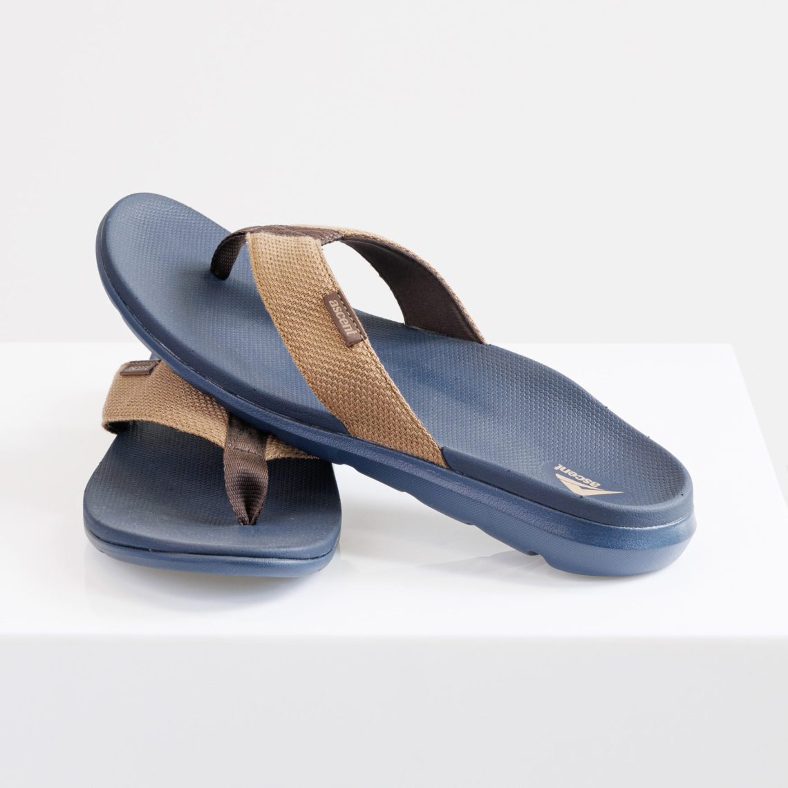 GrooveNavyCamelMens (1)